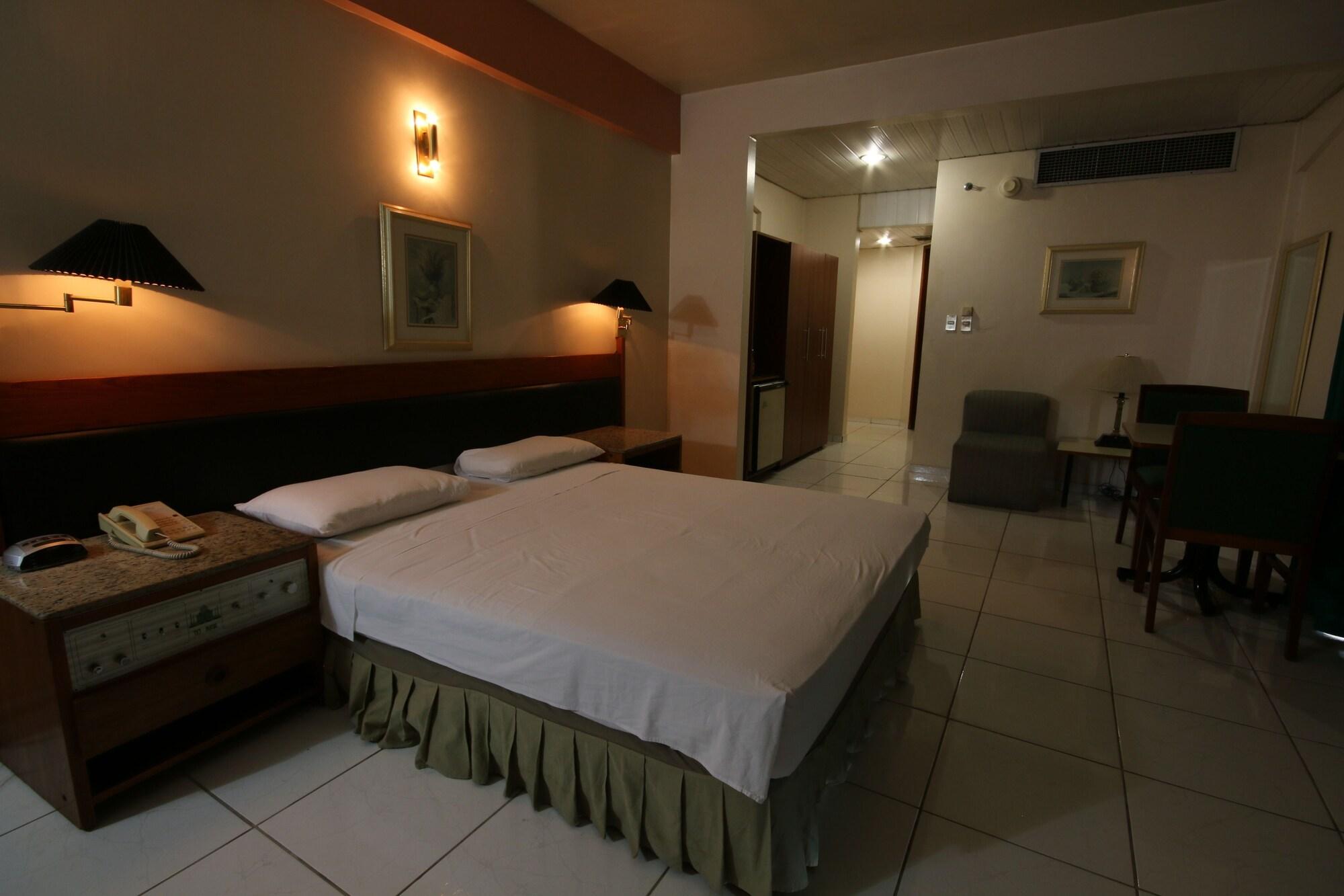Taj Mahal Hotel Nin Ngoại thất bức ảnh